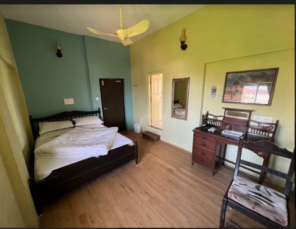 https://homesloc.com/uploads/0ecdb5ec-47ca-43b4-9d72-e8d16f825da3-1748255249.jpeg