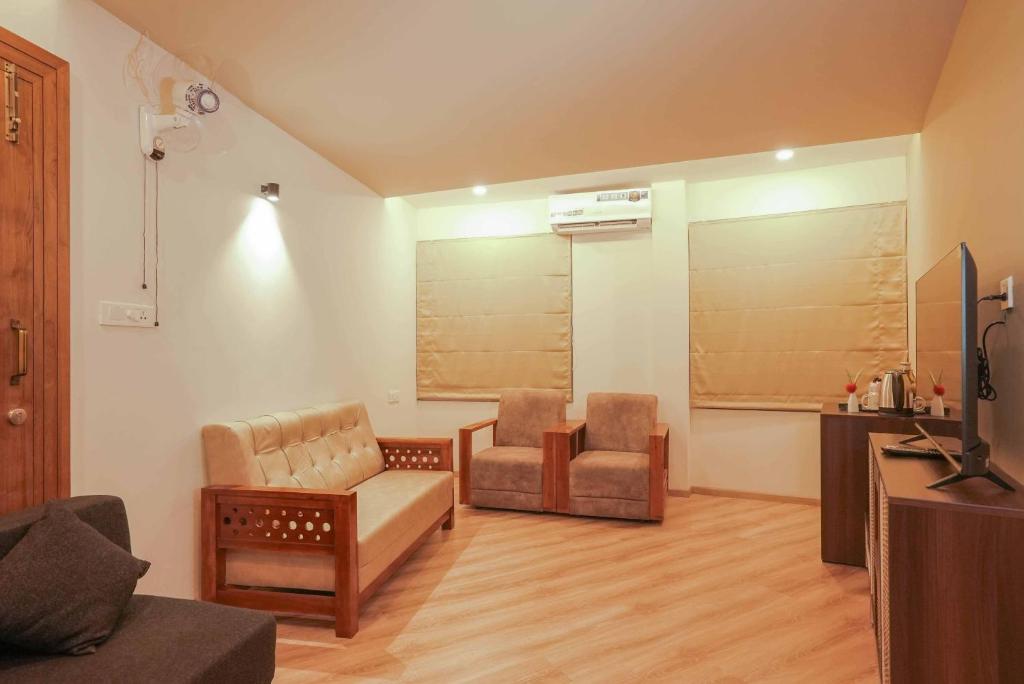 Collection O 811106 Ashiyana Homes, Kakkanad Kochi, Kochi