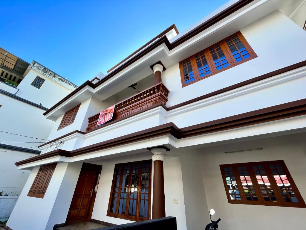 Collection O 811106 Ashiyana Homes, Kakkanad Kochi, Kochi