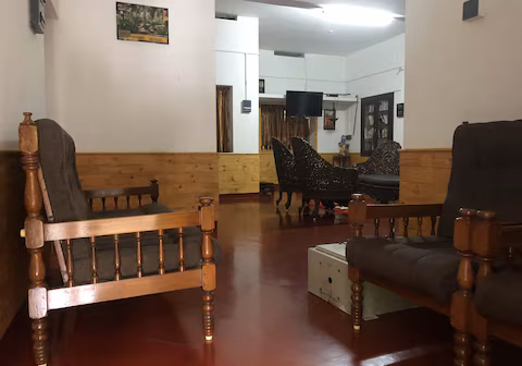 https://homesloc.com/uploads/766fb6a0ccf911eb8d070242ac110003-1739613134.avif